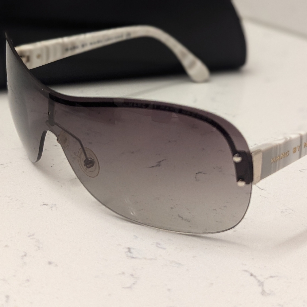 Marc Jacobs early 2000s sunglasses